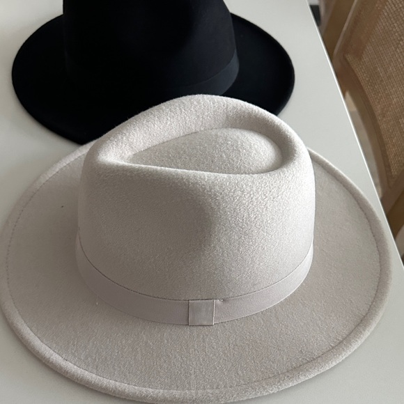 H&M Black and Cream Women's Hats - Picture 3 of 5